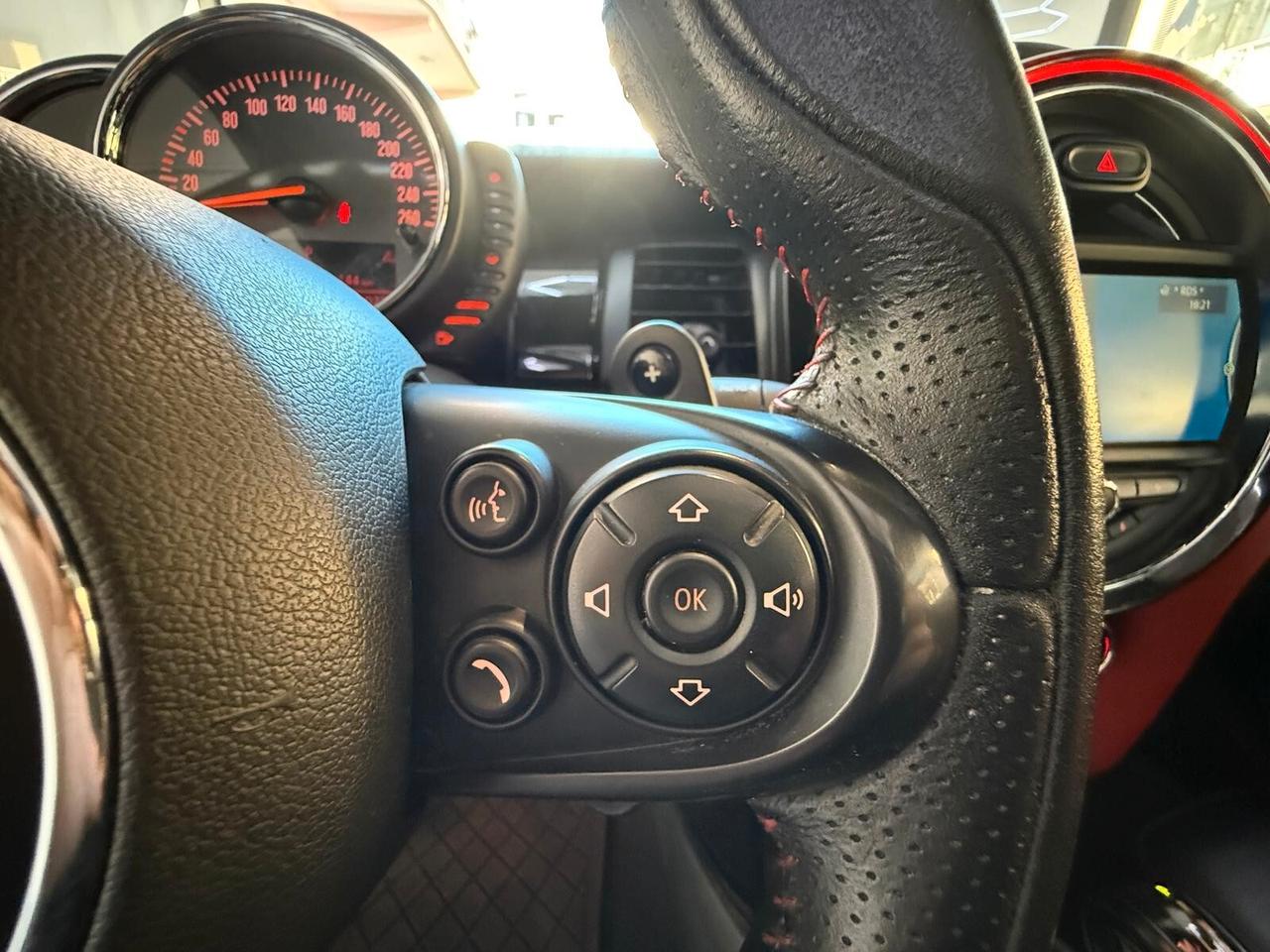 Mini Mini 2.0 Cooper SD Allestimento Jhon Cooper Works 5 porte TETTO