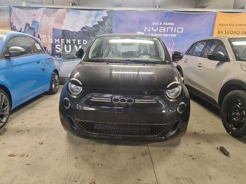 FIAT 500 500e 23,65 KW DA 199€ AL MESE E 2.500€ DI ANTICIPO E PRONTA CONSEGNA