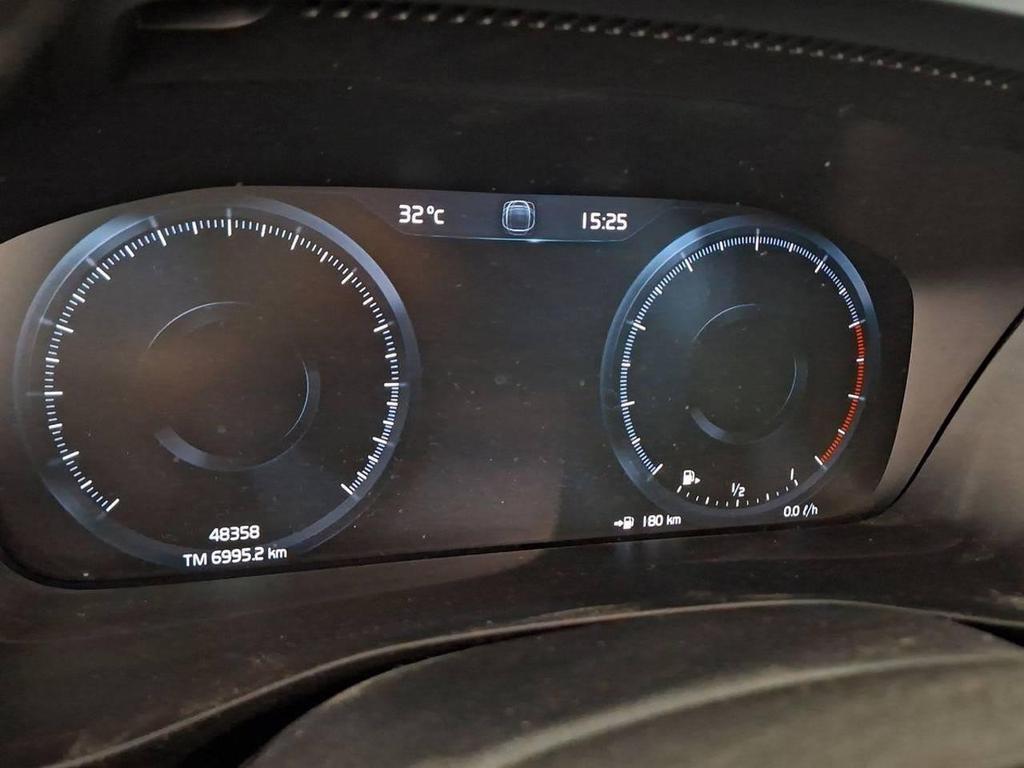 Volvo XC40 1.5 T3 Momentum Core Geartronic