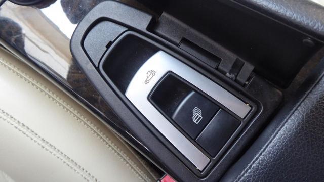 MERCEDES-BENZ SLK 200 CGI Sport