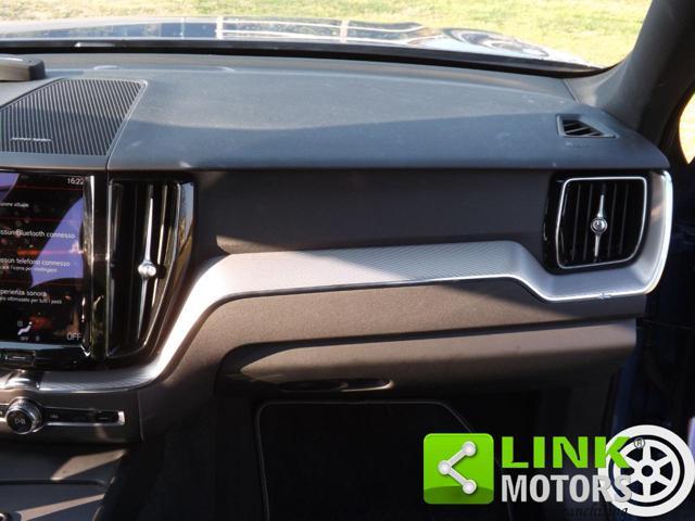 VOLVO XC60 allestimento R-design ben tenuta e manutentata