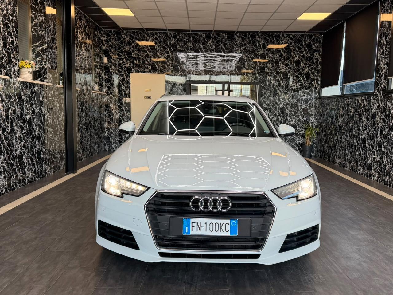 Audi A4 Avant 2.0 TDI 150 CV Business