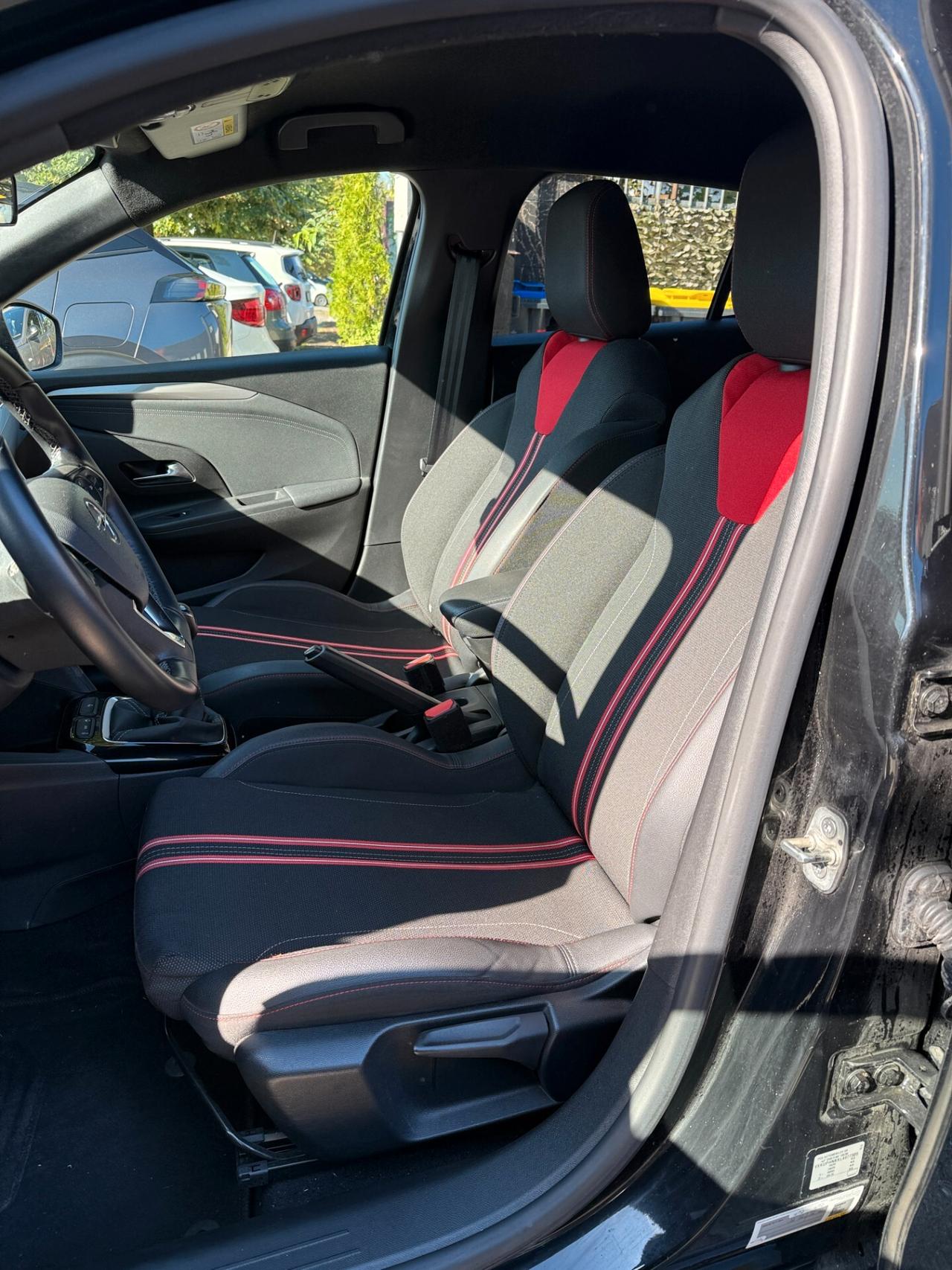 Opel Corsa 1.2 100 CV GS Line Black Edition