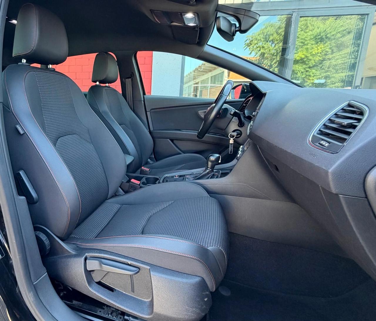 Seat Leon 1.5 TGI DSG 5p. FR