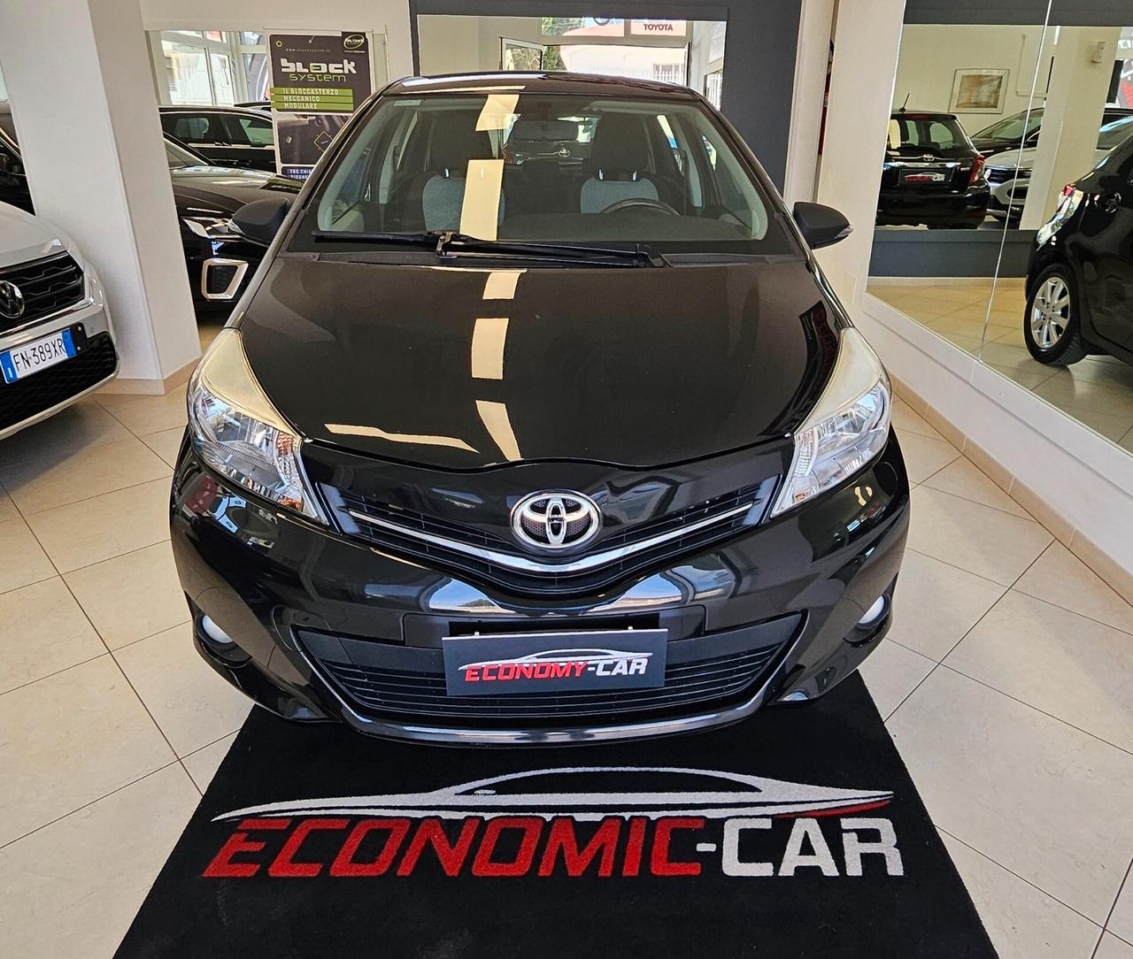 Toyota Yaris 1.0 5 porte Lounge KM 80000