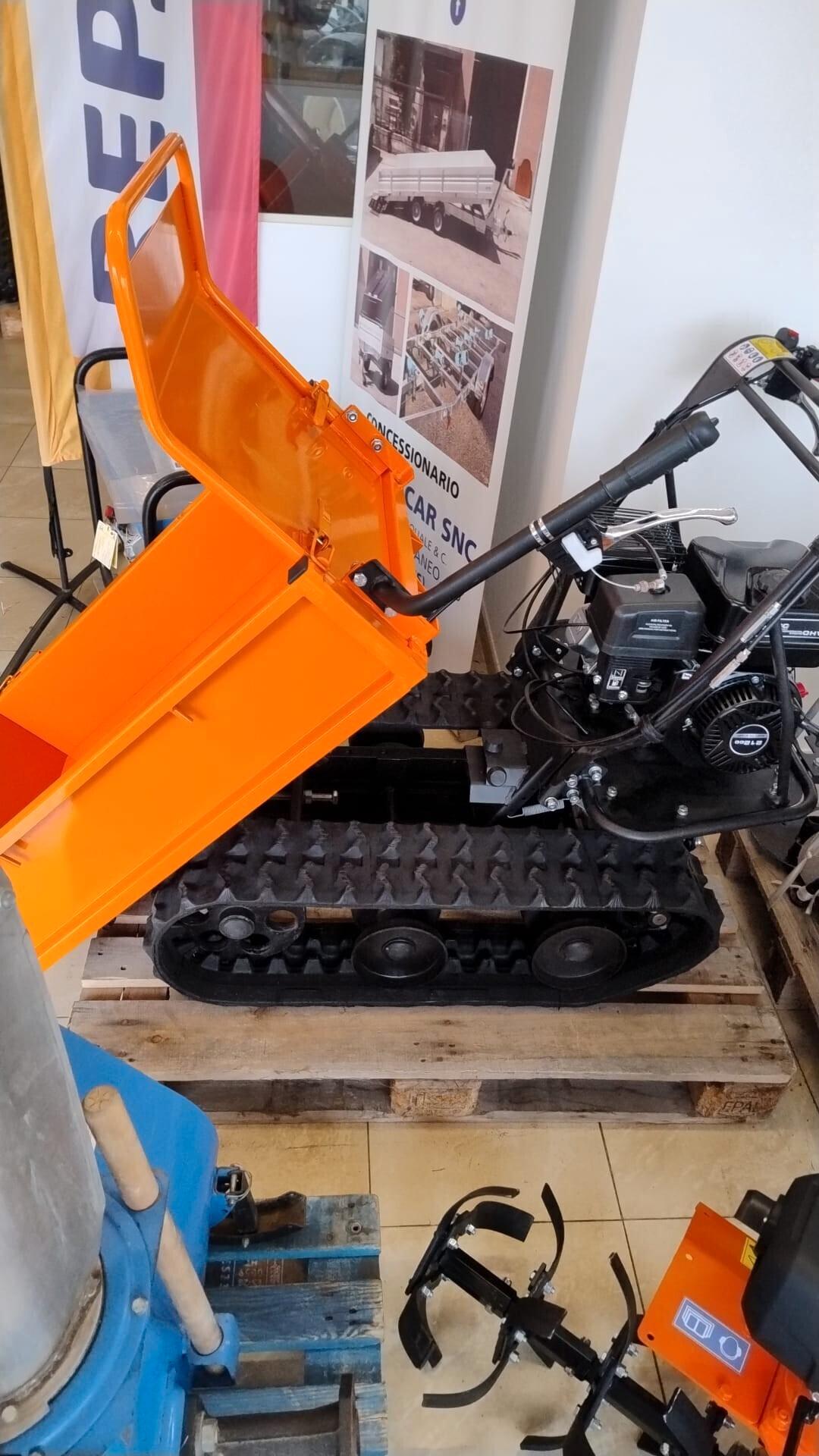 Vasta disponibilità di motocarriole e altro