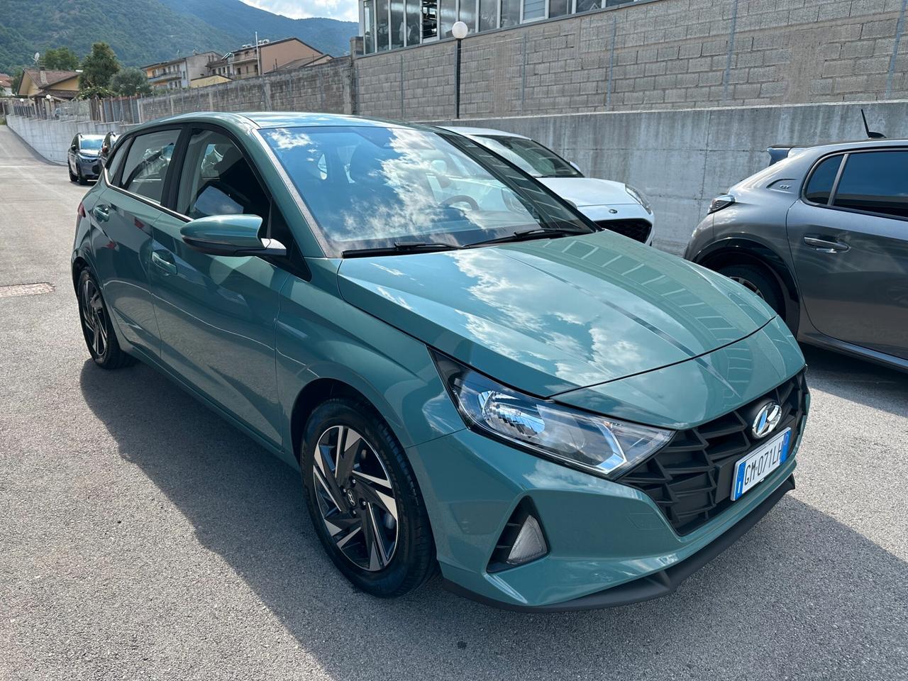 Hyundai i20 1.2 MPI MT GPL Connectline