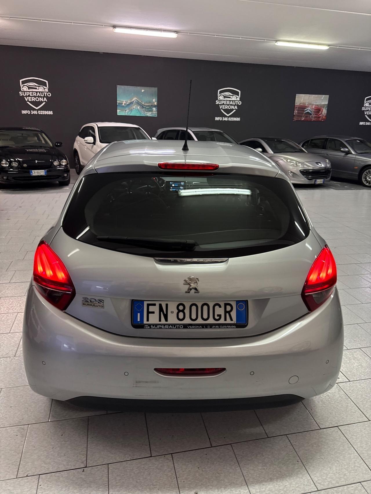 Peugeot 208 puretech 82 5p GPL ALLURE