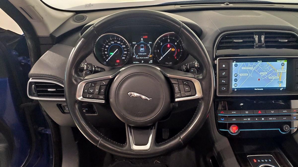 JAGUAR F-Pace SOLO PER COMMERCIANTI AUTO SENZA GARANZIA
