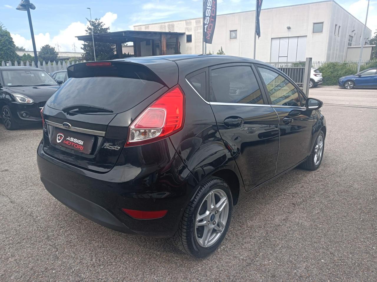Ford Fiesta 1.5 TDCi 75CV 5 porte Titanium