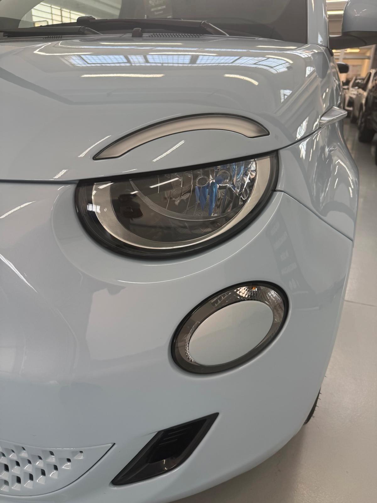 Fiat 500 500e Berlina 42 kWh Icon