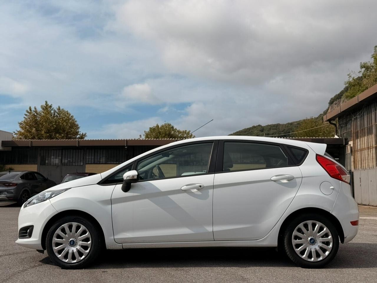 Ford Fiesta 1.5 TDCi 75CV 5 porte Titanium