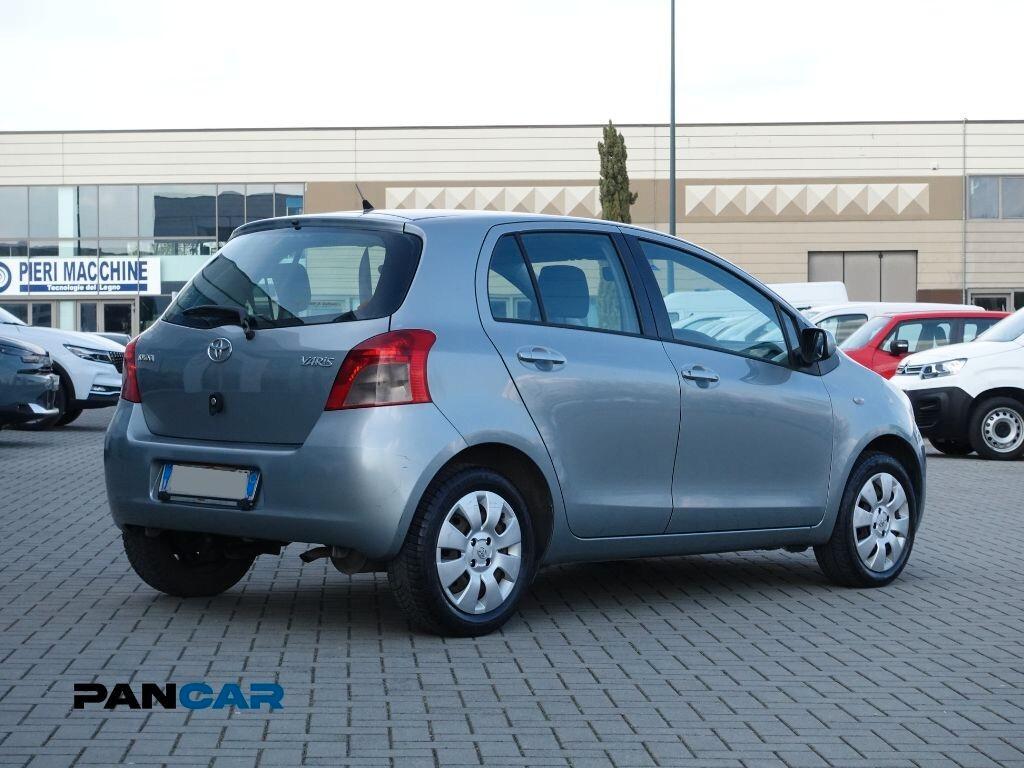 Toyota Yaris 1.0 5 porte Sol