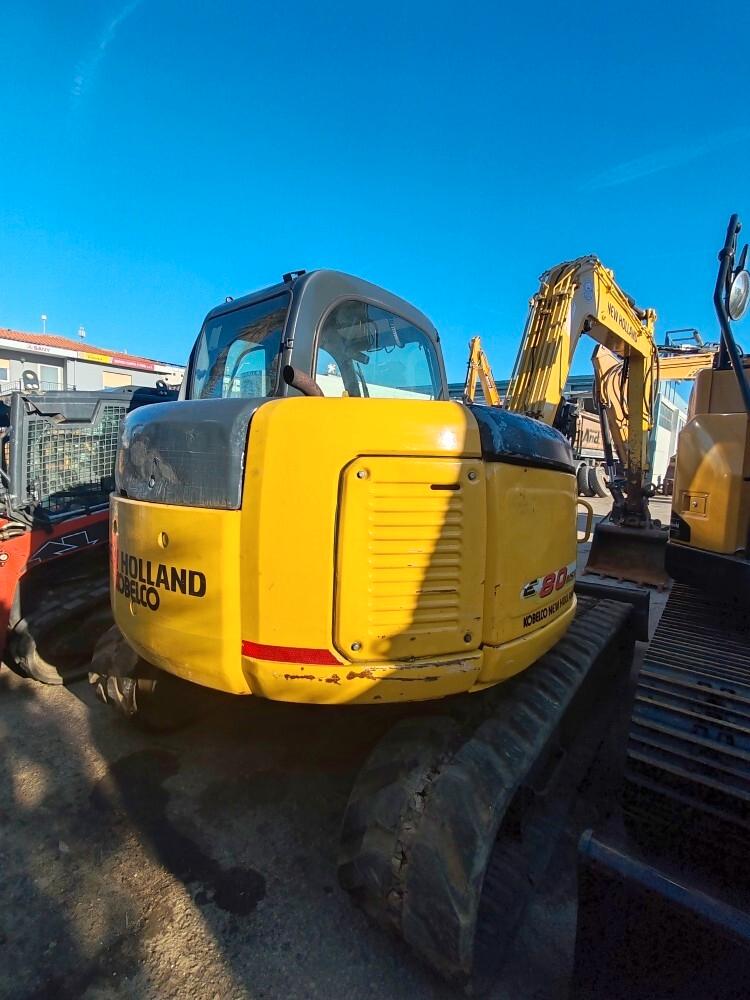 ESCAVATORE New Holland E80