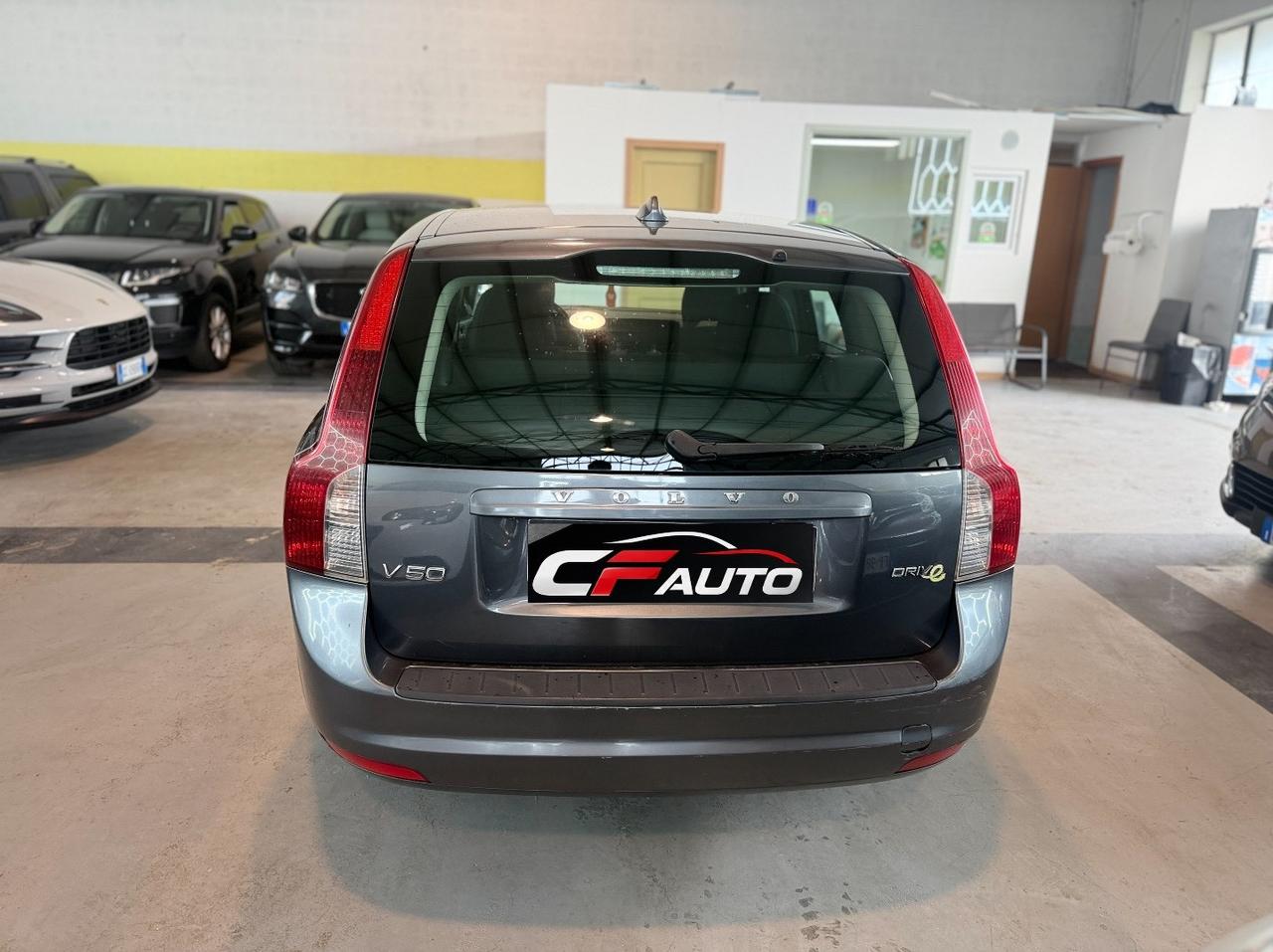 Volvo V50 1.6 Diesel 115CV Per Neopatentati