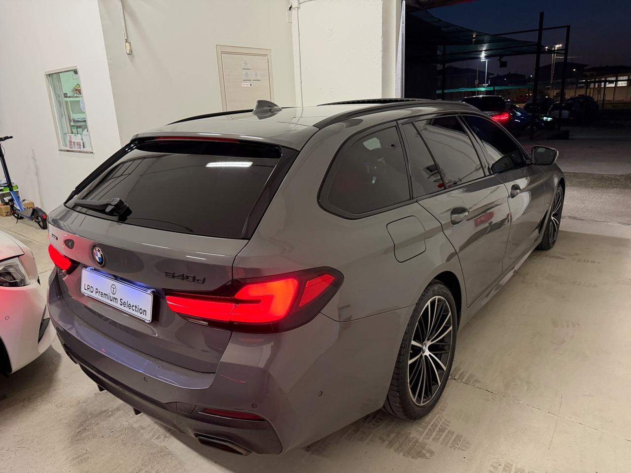 Bmw 540 540d Touring LCI mhev 48V xdrive Msport M40d NAVI+ LASER+ TETTO+ FULL+ TOP DI GAMMA