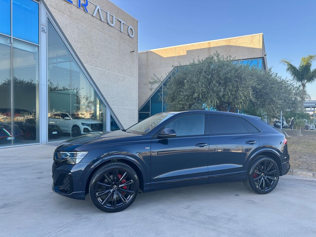 Audi Q8 tdi mhev Sline possibilità noleggio no scoring