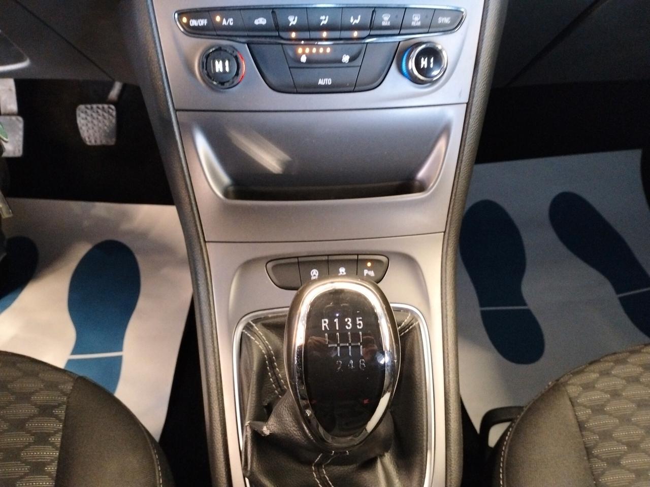 Opel Astra 1.4 Turbo 140CV 4 porte Advance