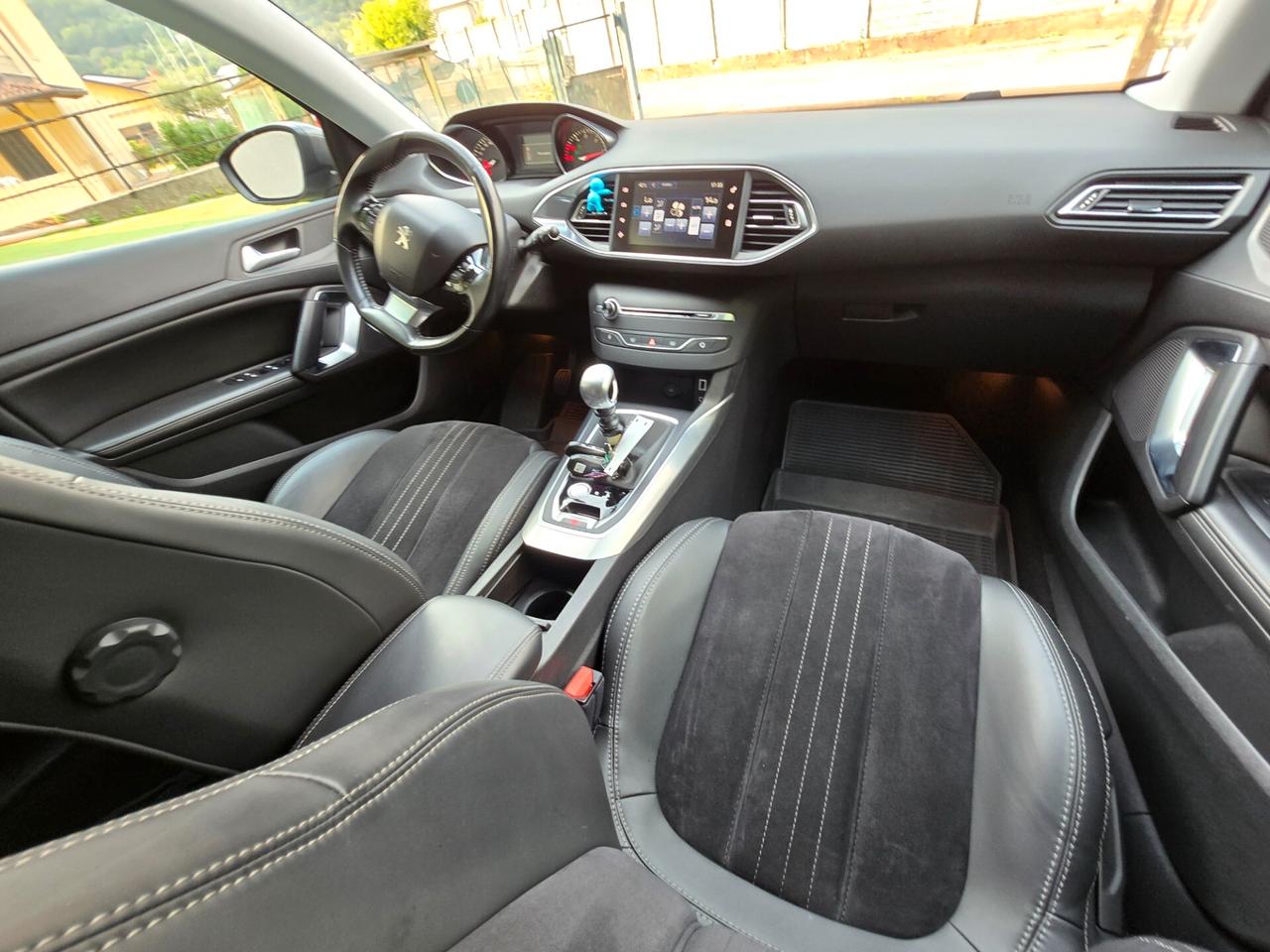 Peugeot 308 1.6HDI 120CV Allure EURO6-2016