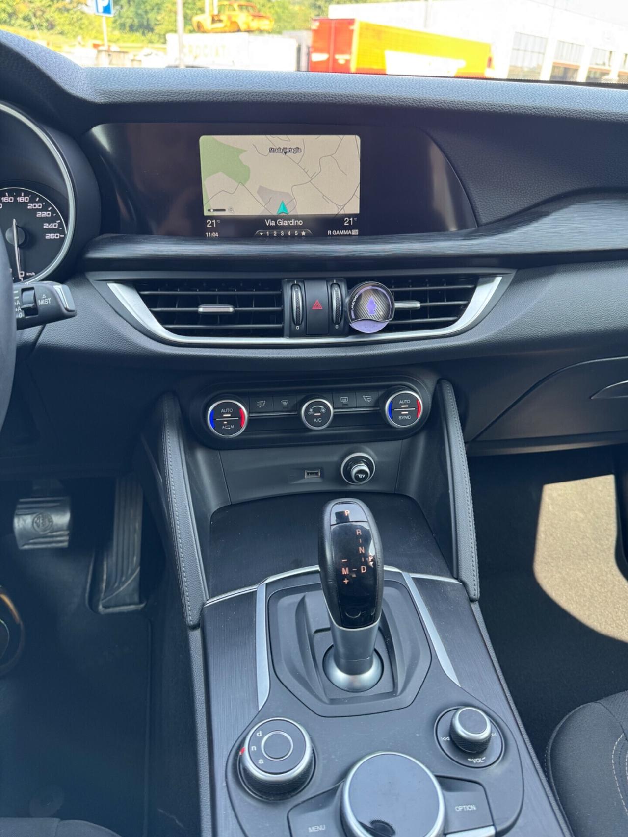 Alfa Romeo Stelvio 2.2 Turbodiesel 180 CV AT8 RWD Business