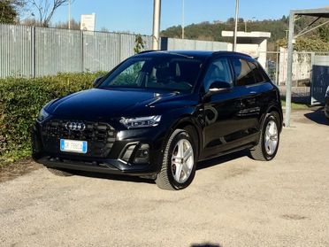 Audi Q5 40 TDI 204 CV Quattro Identity Black