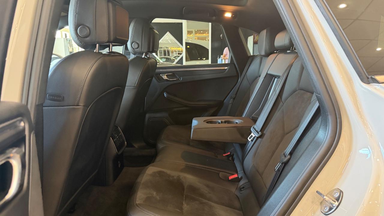 Porsche Macan 2.0 pdk tetto pasm full