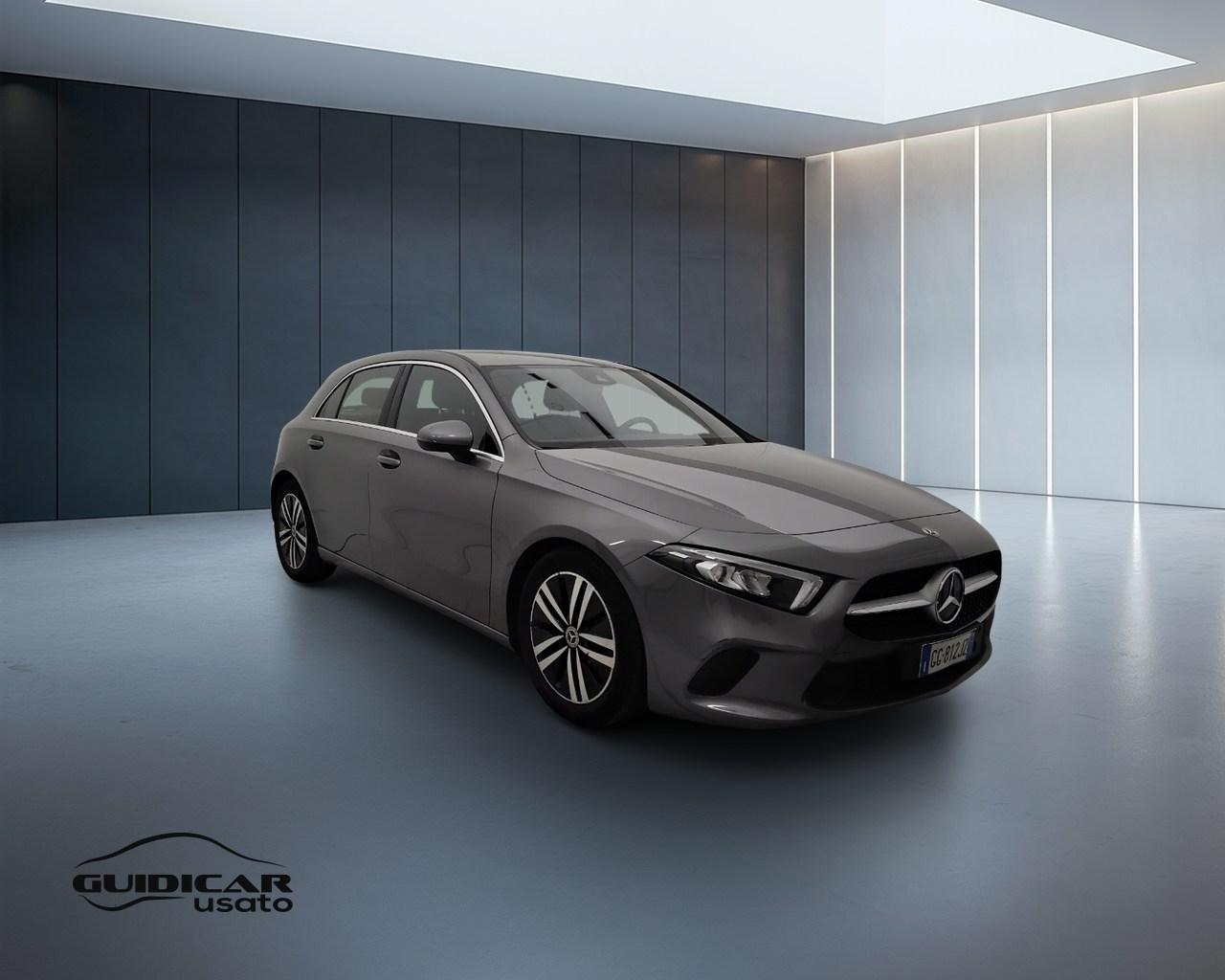 Mercedes-Benz Classe A - W177 2018 - A 180 d Sport auto
