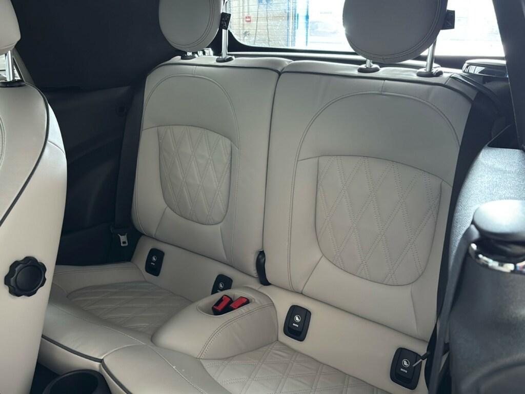 Mini Cooper Cabrio 1.5 Cooper Auto