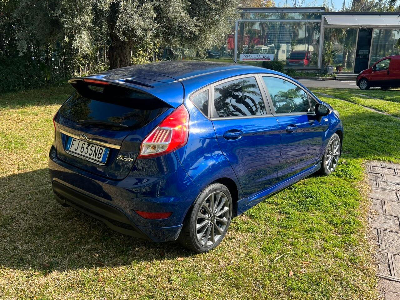 Ford Fiesta 1.5 TDCi 75CV 5 porte ST-Line