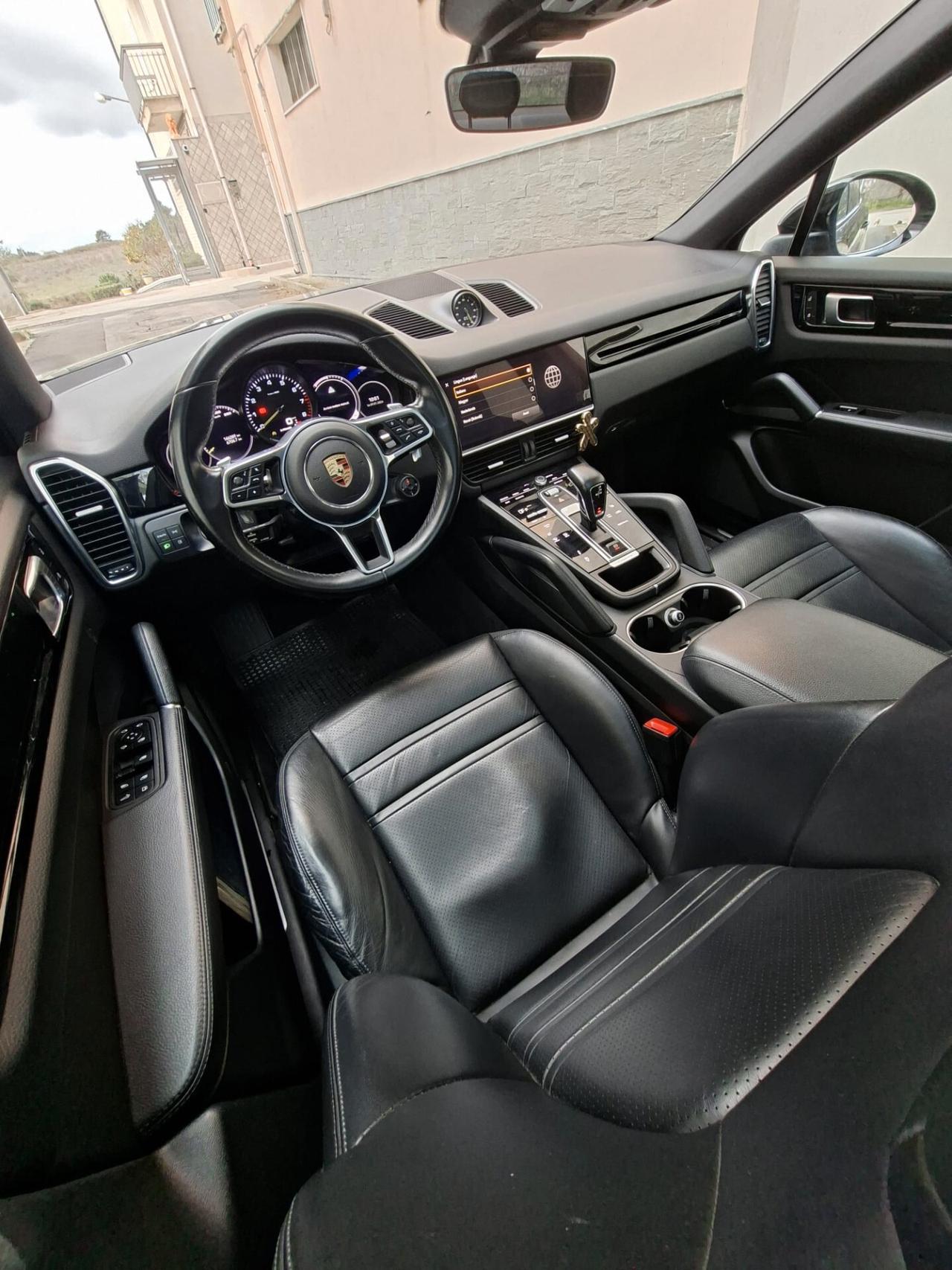 Porsche Cayenne 3.0 V6 E-Hybrid