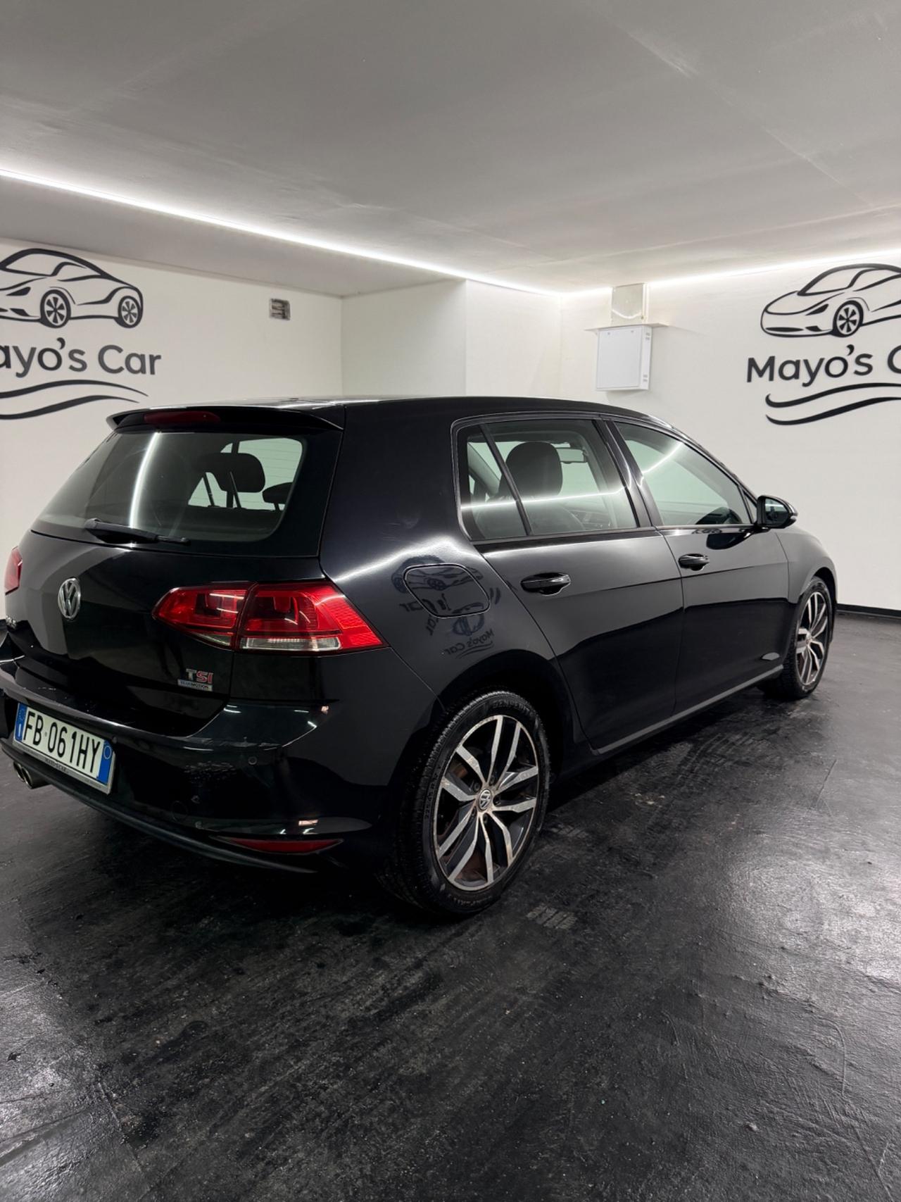 VOLKSWAGEN GOLF (anno 2013)
