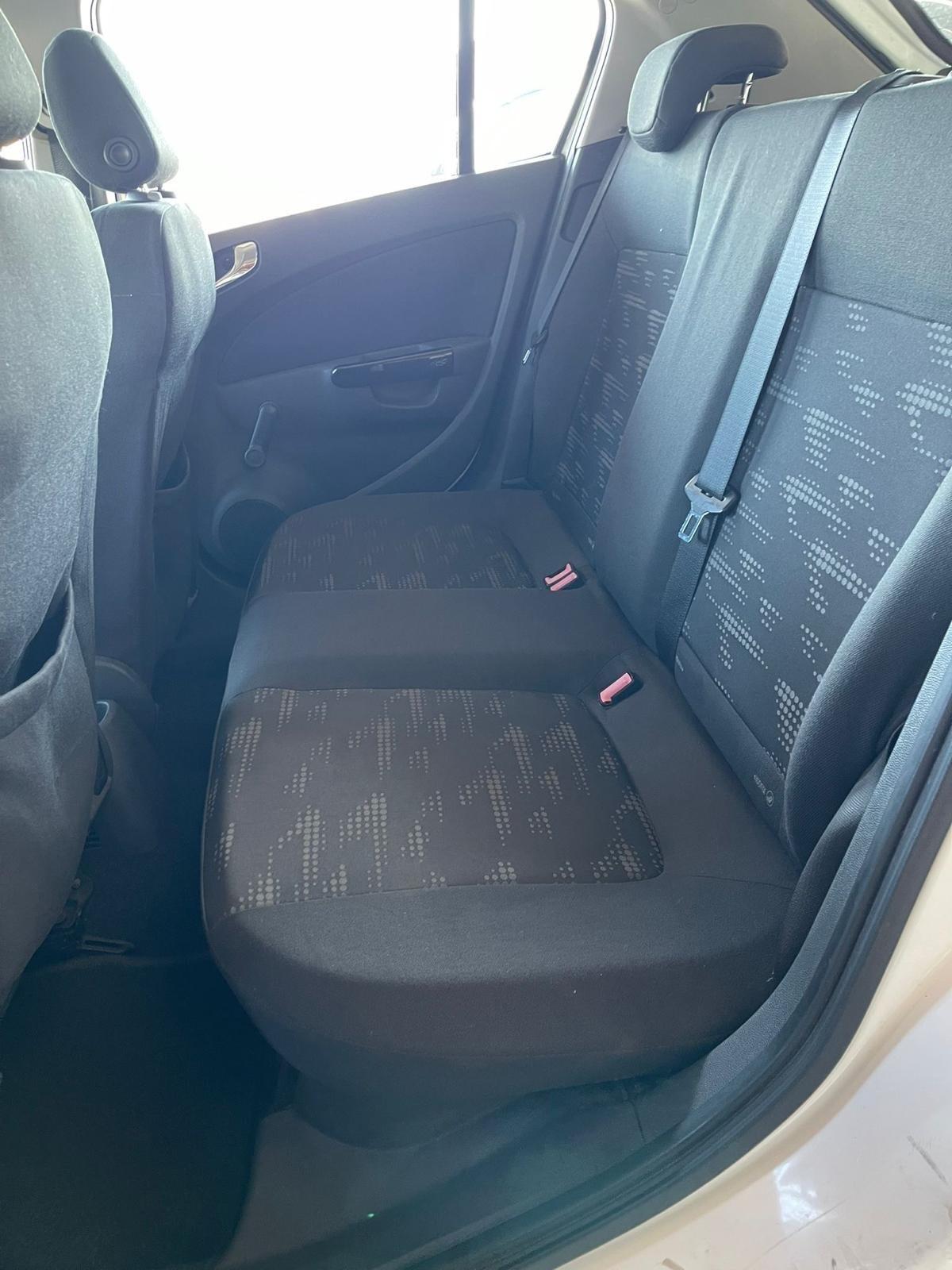 Opel Corsa 1.2 5 porte Cosmo