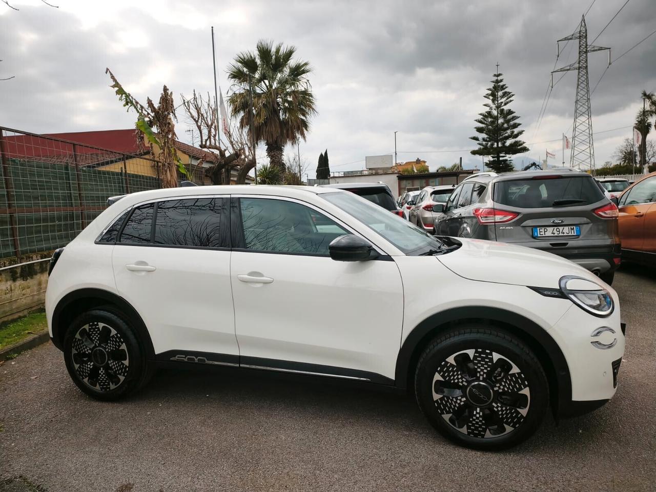 Fiat 600 Hybrid 110 CV DCT MHEV La Prima