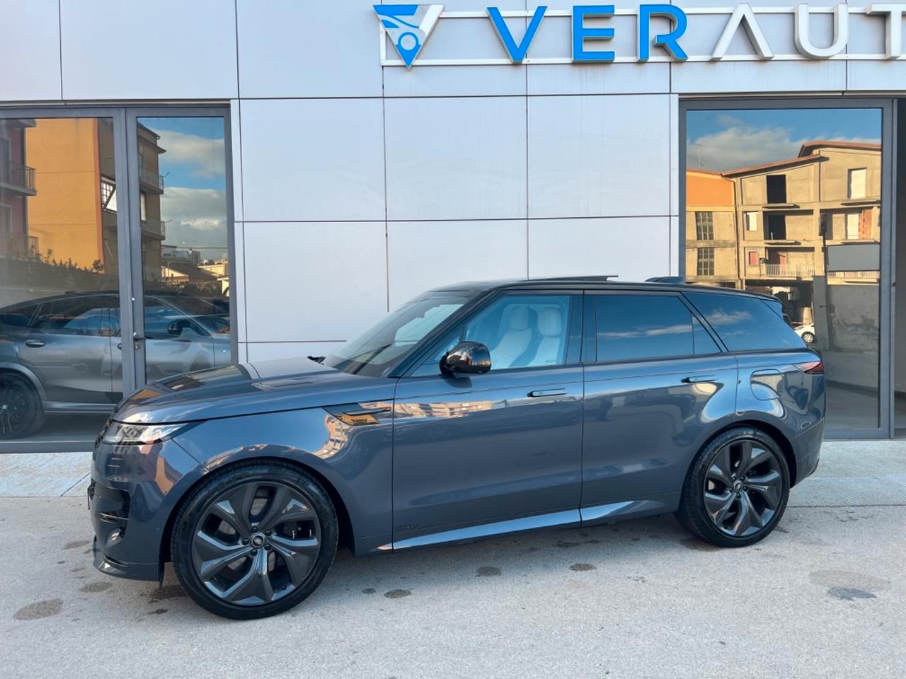 Range Rover Sport 3.0 phev 510cv possibilità noleggio no scoring