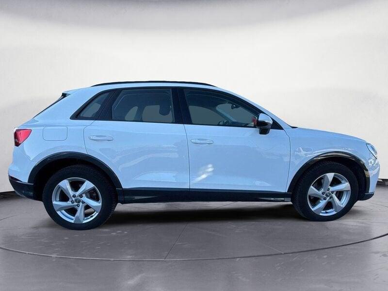Audi Q3 1.5 TFSI 150 CV