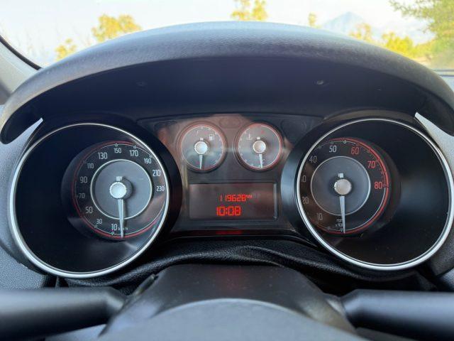 FIAT Punto Lounge 1.2 8V 5 porte GUIDABILE DAI NEOPATENTATI