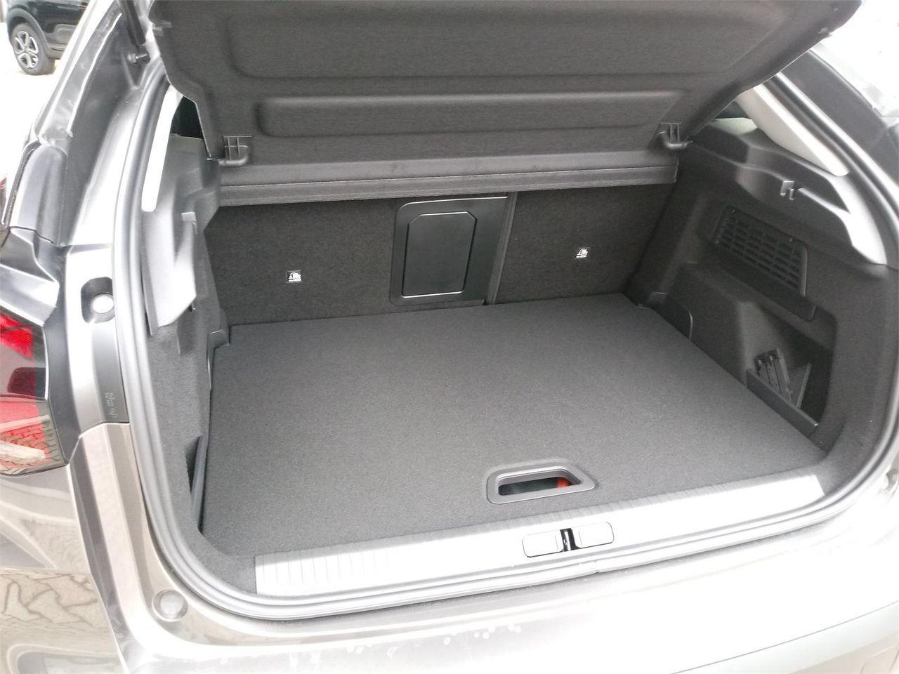 CITROEN C4 e-C4 motore elettrico 136 CV Shine