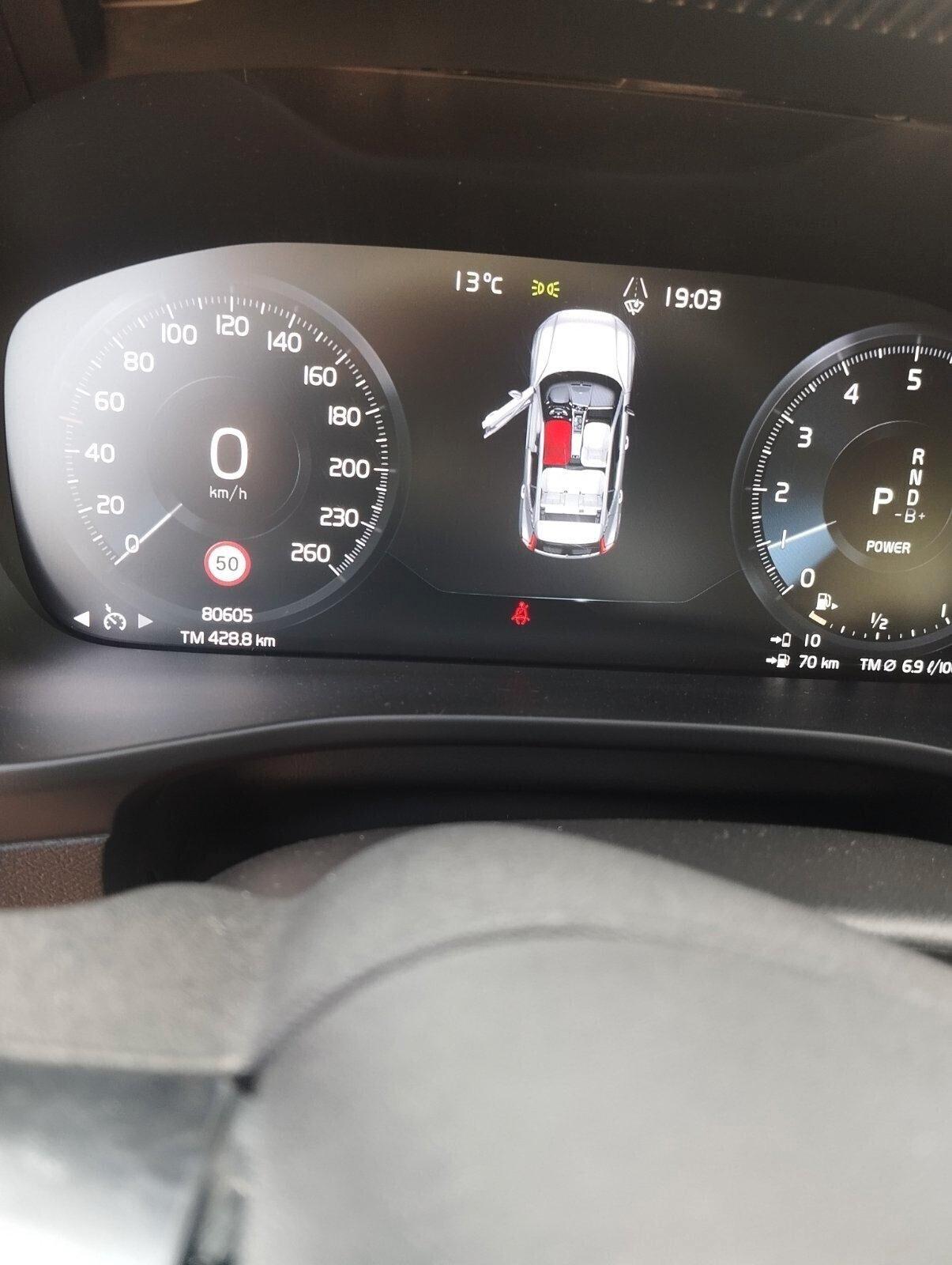 Volvo XC40 T4 Recharge Plug-in Hybrid automatico Ultimate Dark