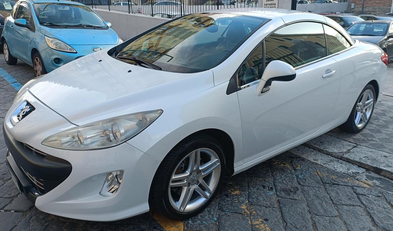 Peugeot 308 2.0 HDi 136CV CC aut. Féline