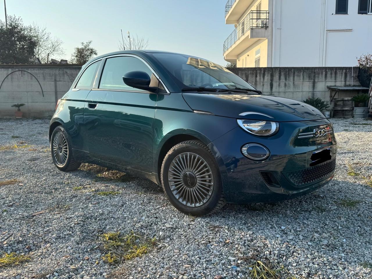 Fiat 500 500e 42 kWh