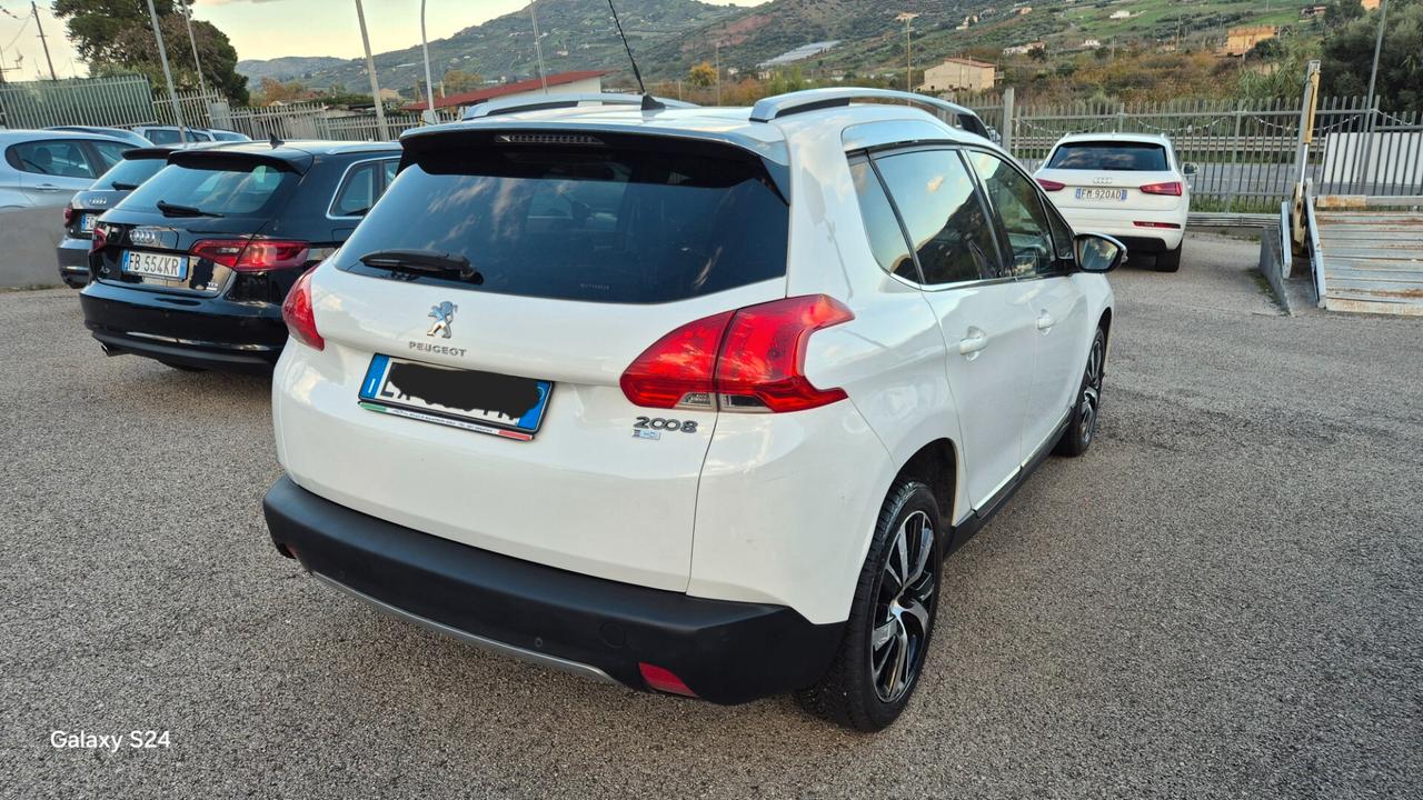 Peugeot 2008 BlueHDi 100 Allure