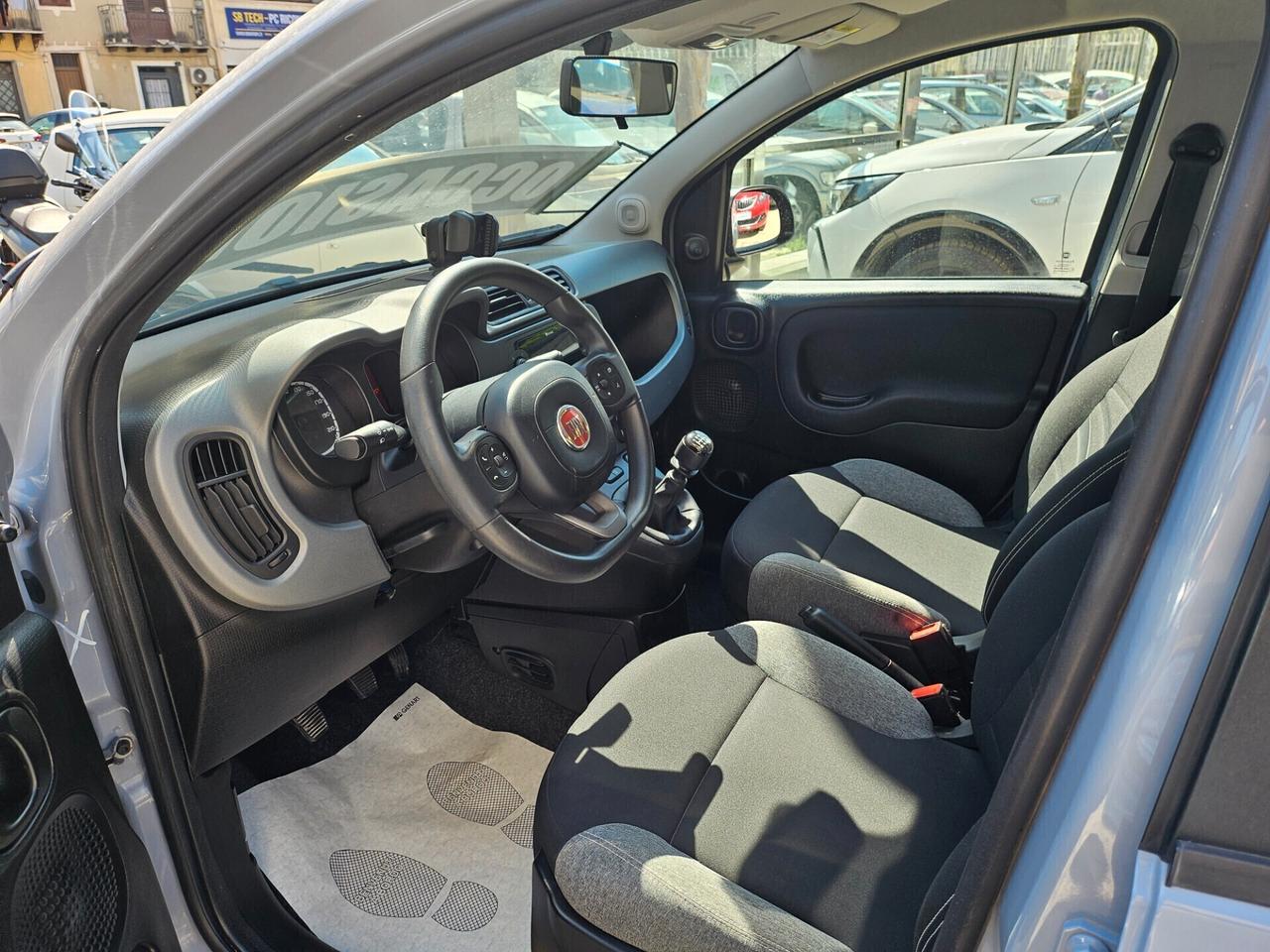 Fiat Panda 1.0 HYBRID LIFE 03/2022