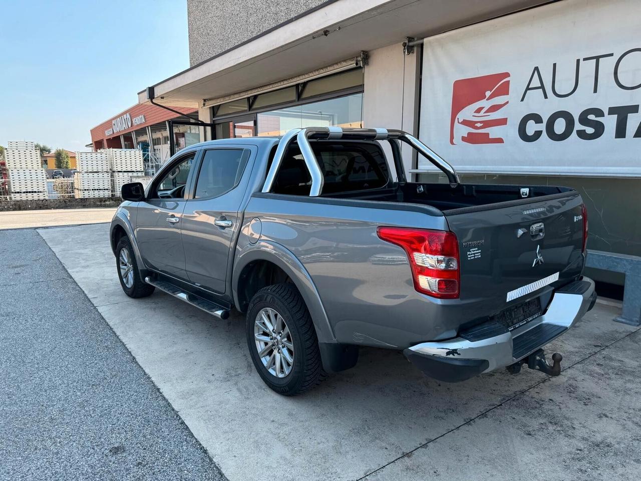 Mitsubishi L200 2.4 DI-D/181CV Double Cab Intense Hp Mivec