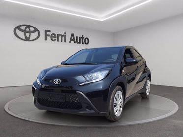 TOYOTA Aygo x 1.0 active 72cv del 2025