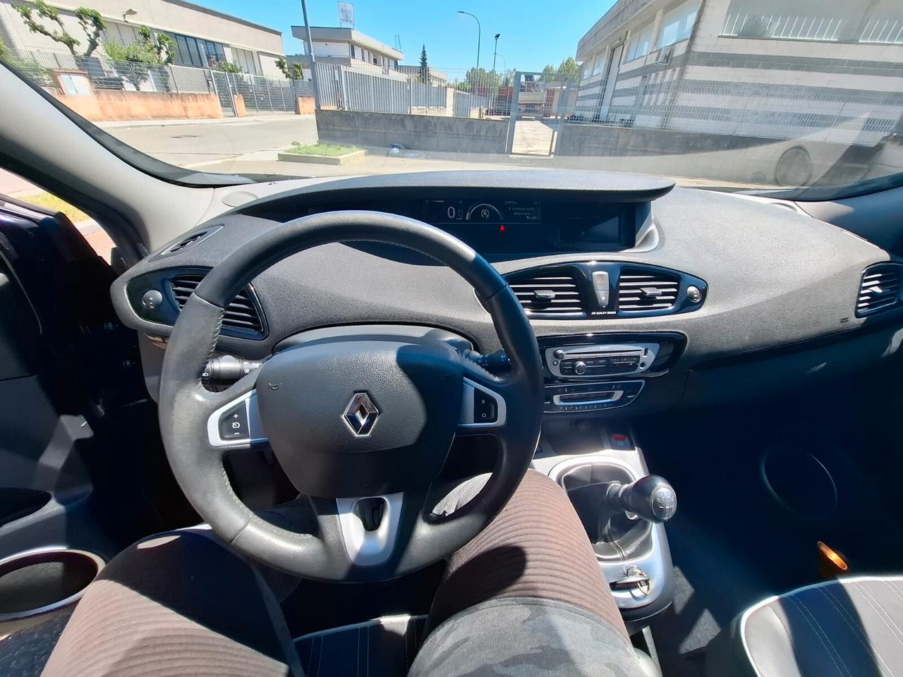Renault Scenic 1.5 dCi del 2012 SOLO 96.000 KM