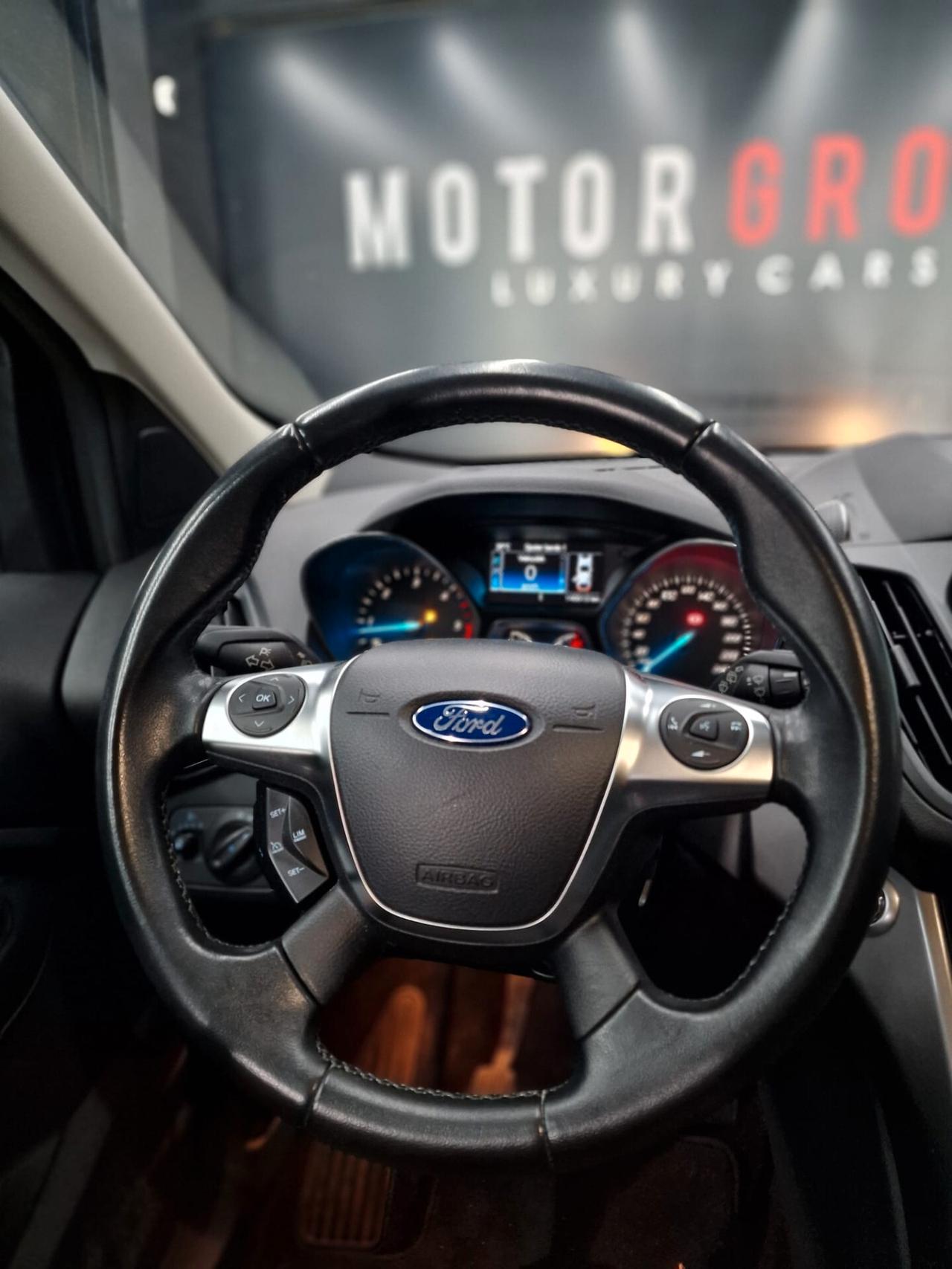 Ford Kuga 2.0 TDCI 150 CV S&S 4WD Titanium