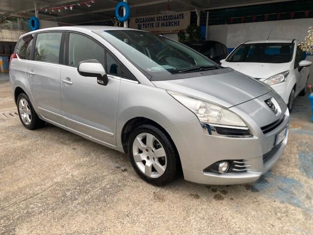 Peugeot 5008 1.6 HDi 112CV Family