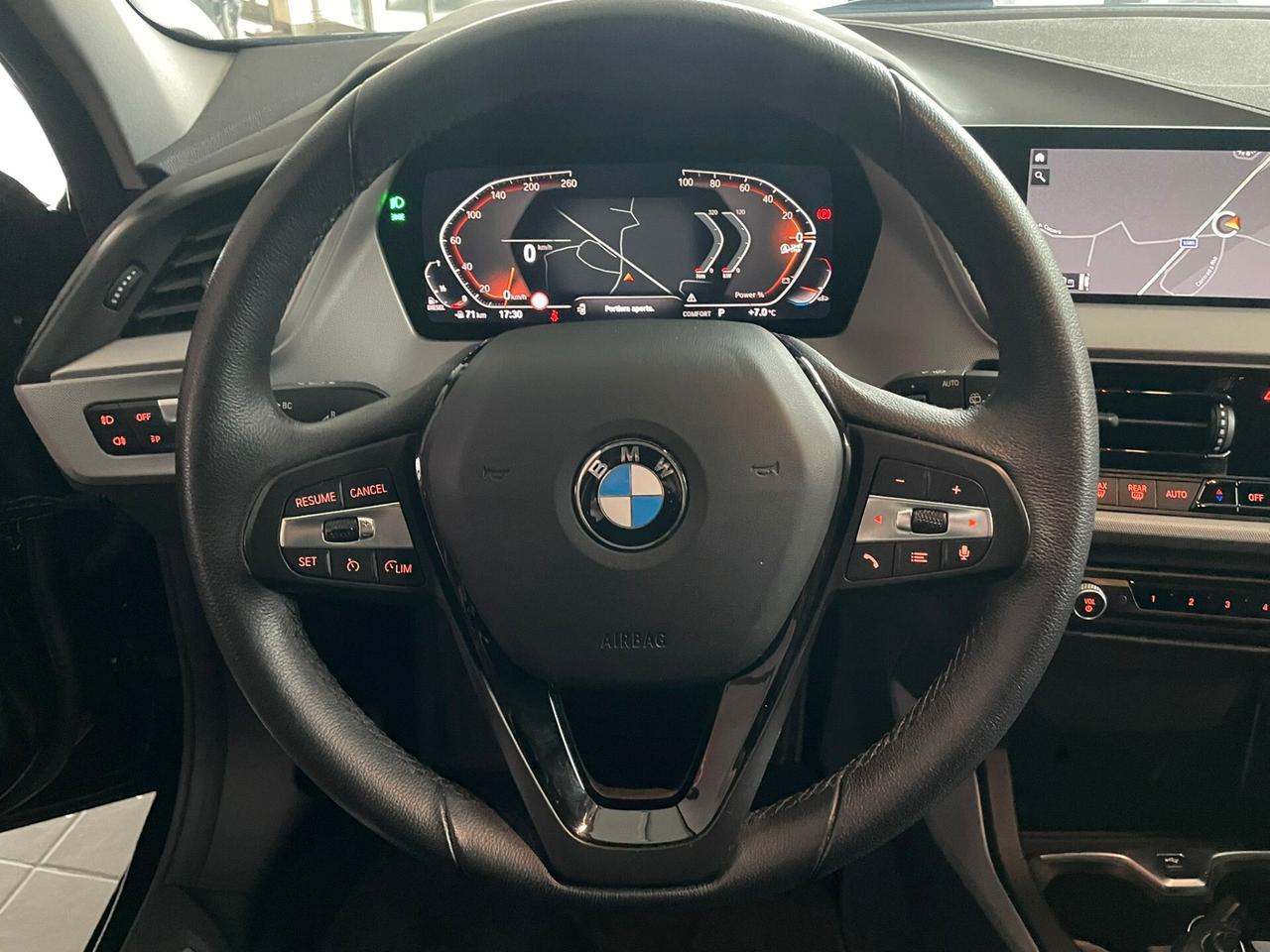 BMW 116d SPORT AUT 116cv *COCKPIT*