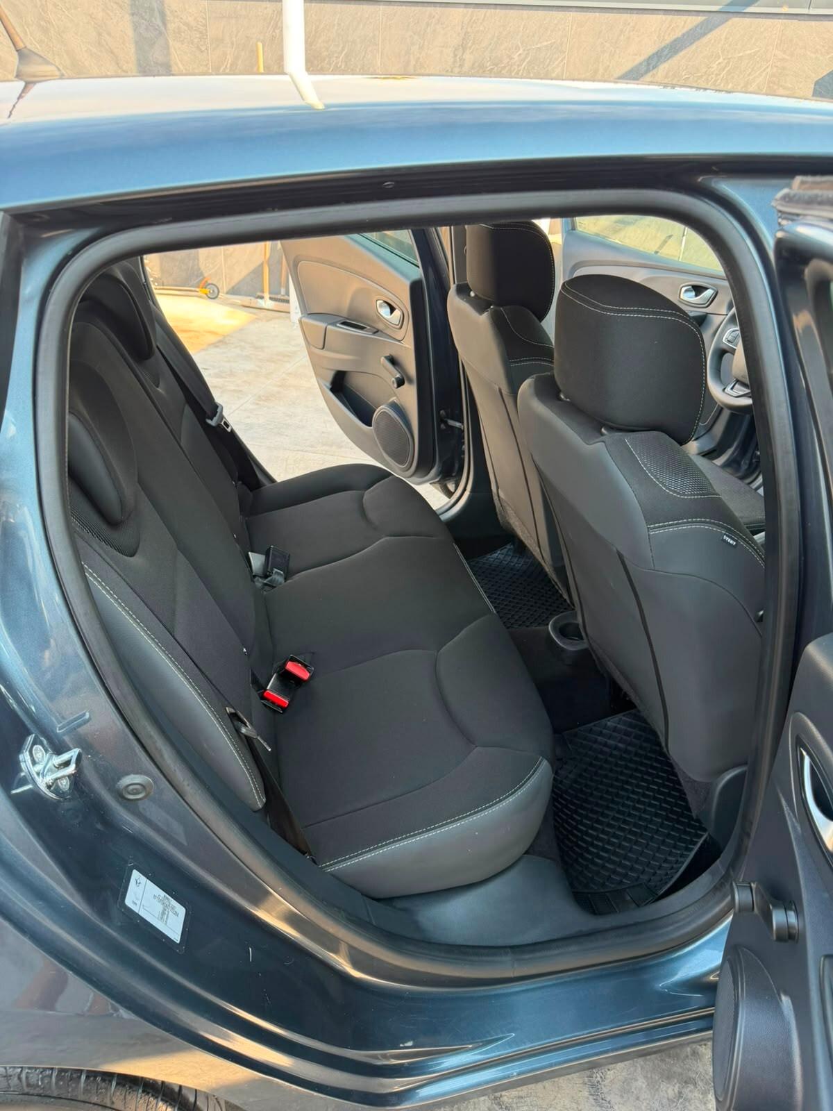 Renault Clio 1.2 75CV 5 porte Zen