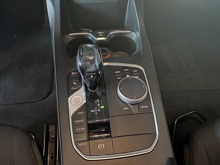 Bmw 116d 5 porte NEOPATENTATI